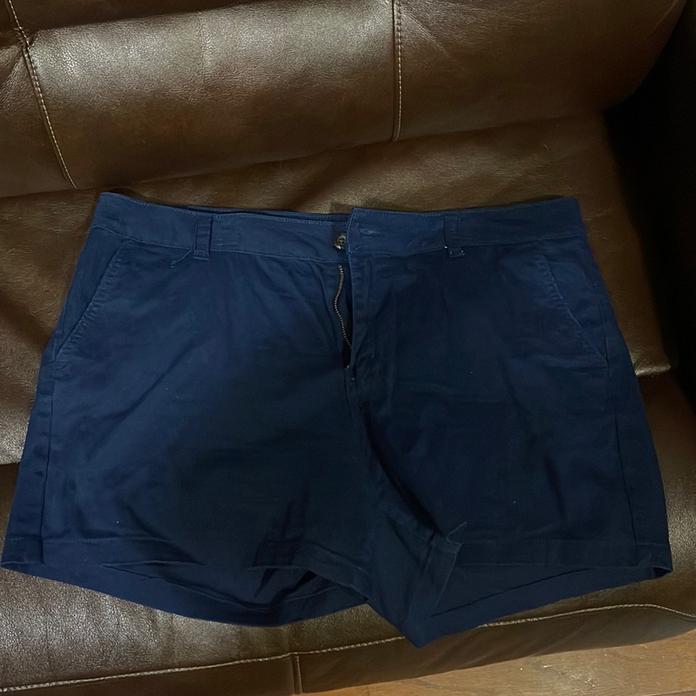 a.n.a navy twill shorts